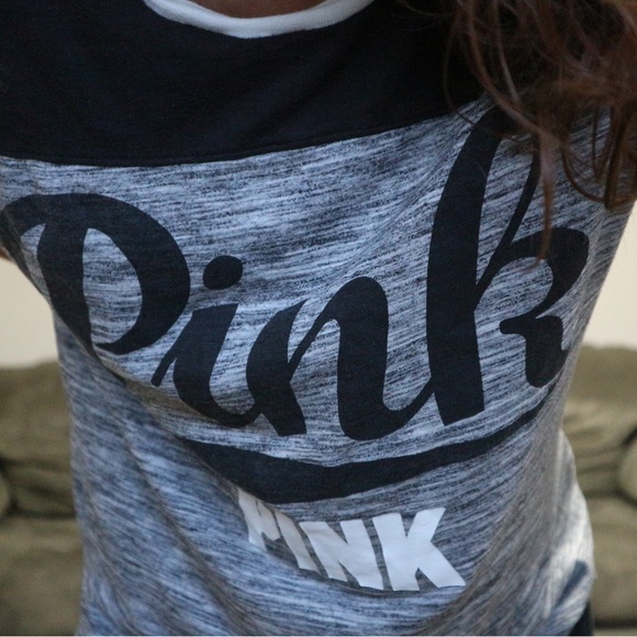 PINK Women’s cute flowy Tee - Picture 3 of 3